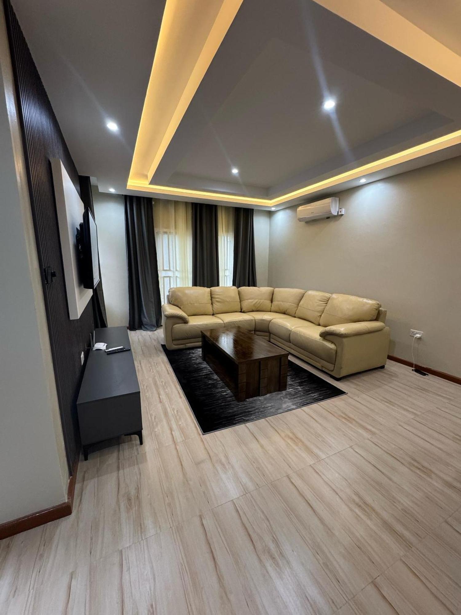 Meanwood Place Apartments 卢萨卡 外观 照片