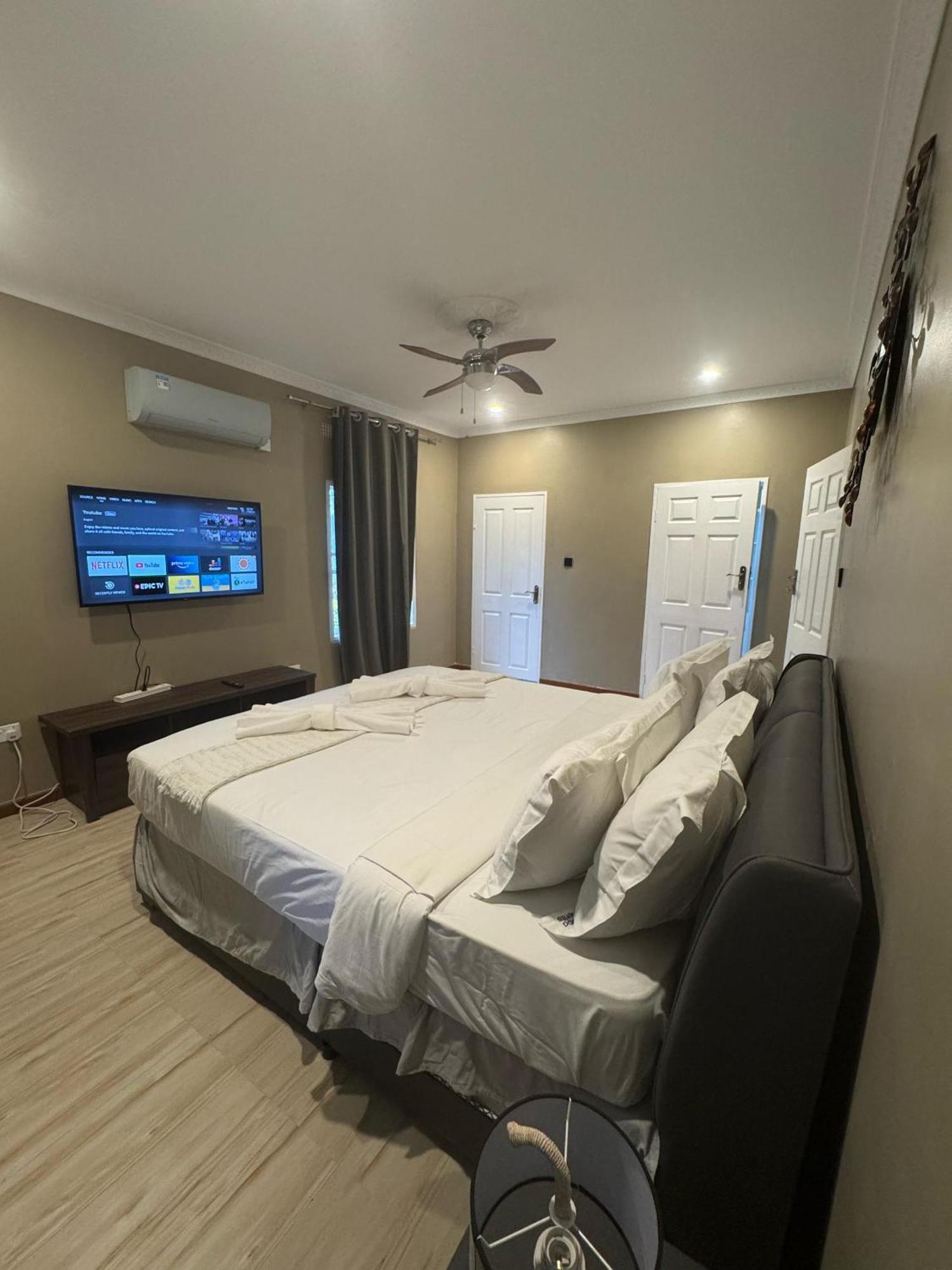 Meanwood Place Apartments 卢萨卡 外观 照片